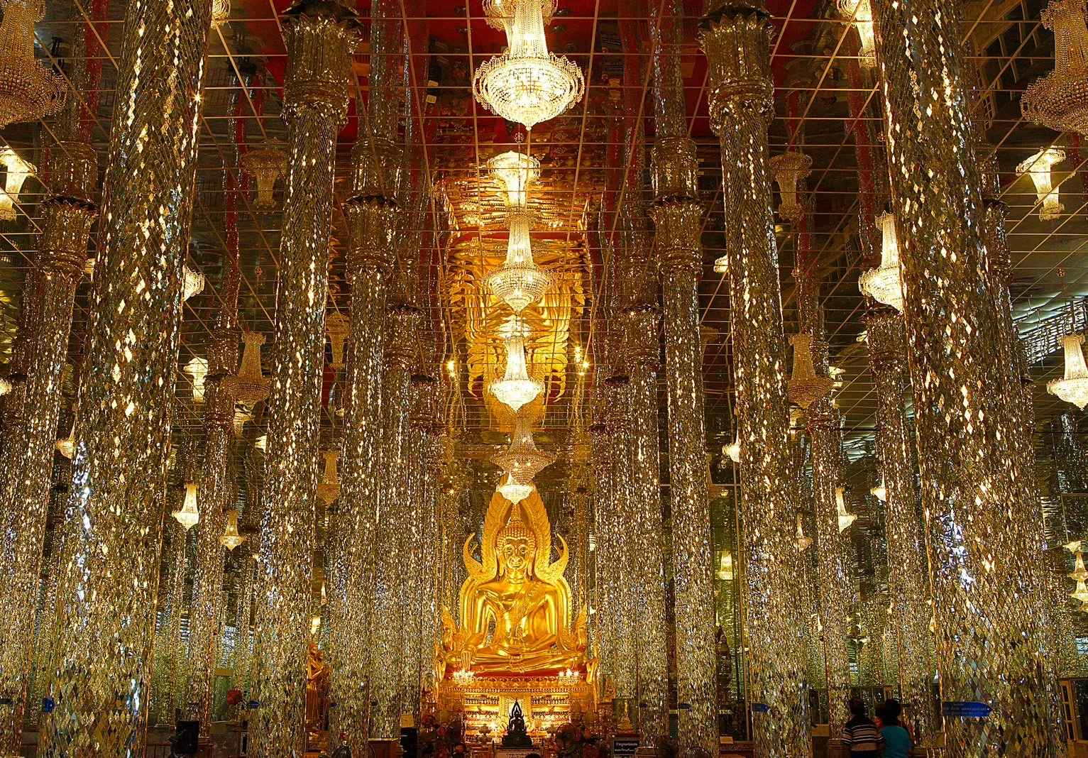 The 100-metre Crystal Sanctuary — Wat Tha Sung